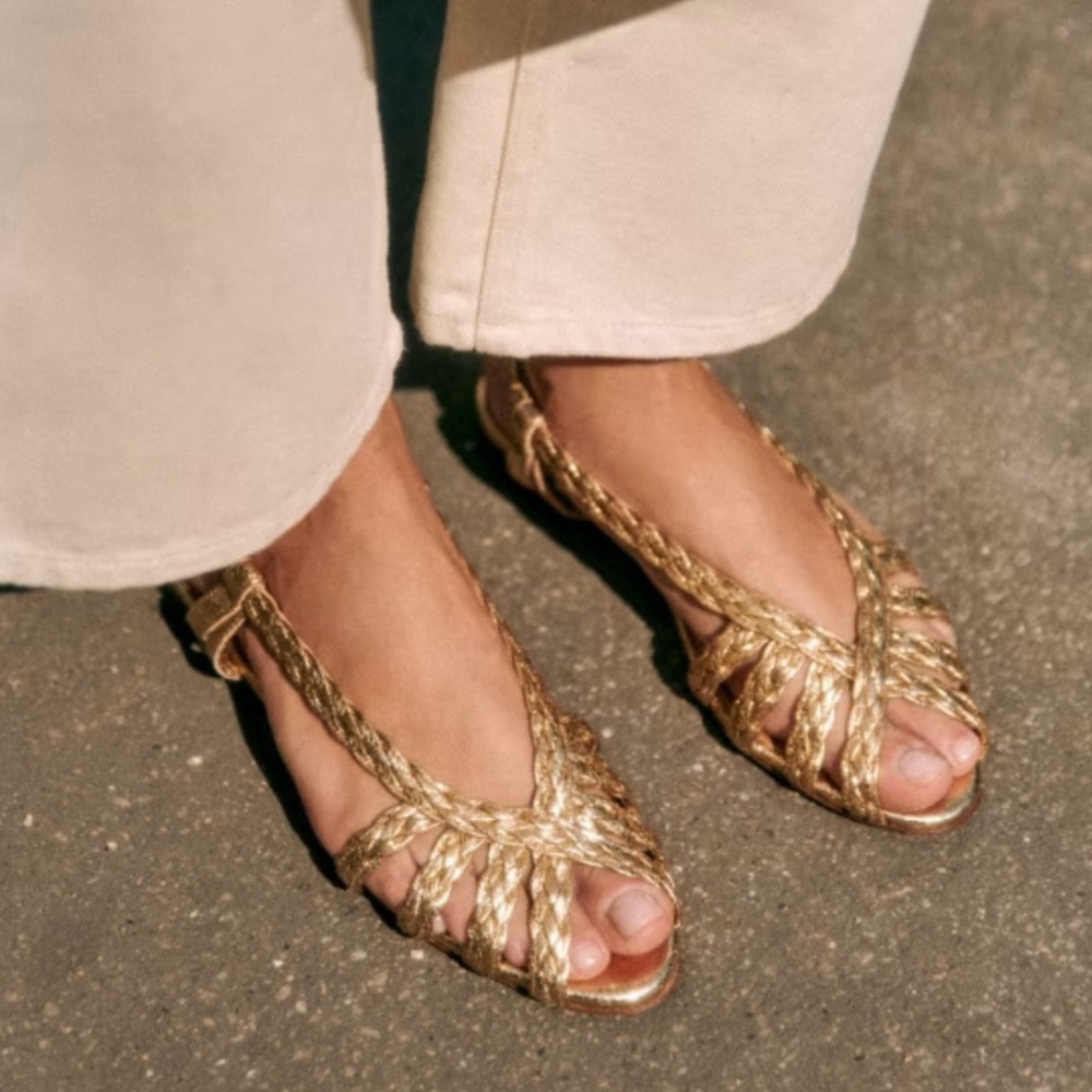 Sezane gold Natacha low sandals sz 8